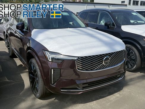 New 2026 Volvo XC90 B5 Plus image 1