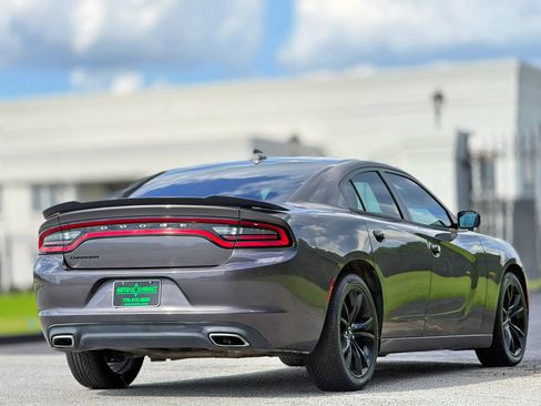 Used 2017 Dodge Charger R/T RWD image 11