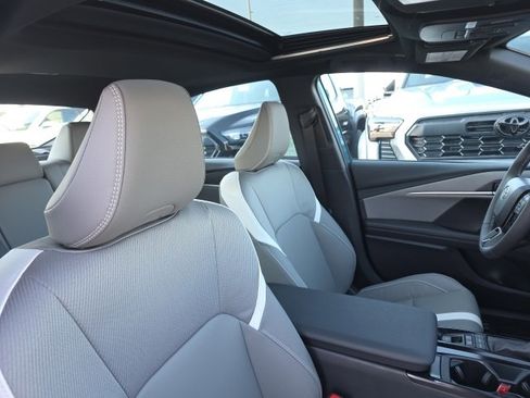 New 2026 Toyota Camry SE image 9