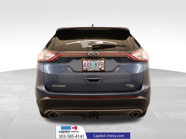 Used 2018 Ford Edge SEL w/ Class II Trailer Tow Package AWD/4WD image 3