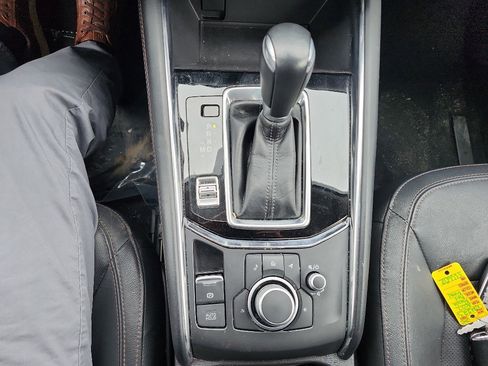 Used 2022 MAZDA CX-5 AWD 2.5 S w/ Premium Package image 24