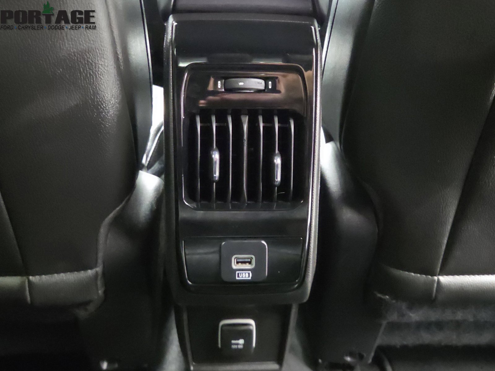 Used 2025 Jeep Compass Limited AWD/4WD image 37