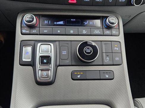 Used 2024 Hyundai Palisade SEL image 13