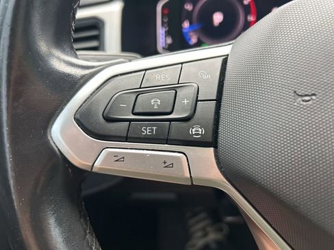 Certified 2020 Volkswagen Atlas Cross Sport SEL image 28