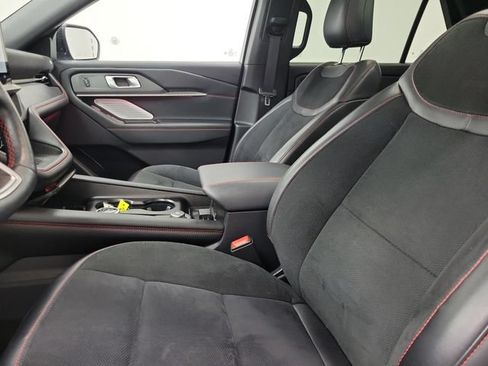 Certified 2025 Ford Explorer ST AWD/4WD image 20