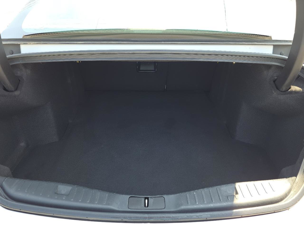 Used 2018 Lincoln MKZ Select w/ Select Plus Package AWD/4WD image 17