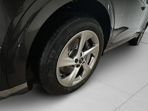 New 2026 Genesis GV70 2.5T Advanced image 4