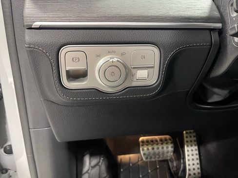 Used 2026 Mercedes-Benz GLS 450 4MATIC image 19