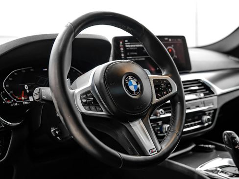 Used 2021 BMW 540i w/ M Sport Package RWD image 19