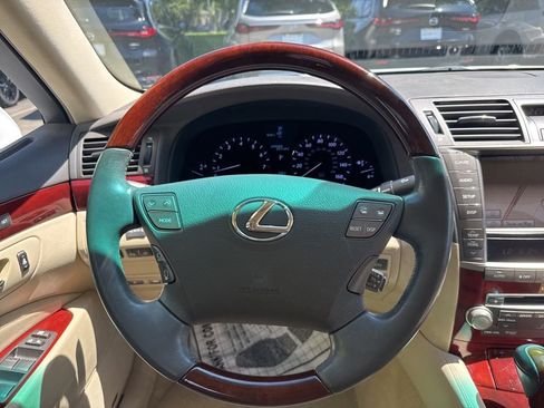 Used 2011 Lexus LS 460 w/ Luxury Value Edition RWD image 14