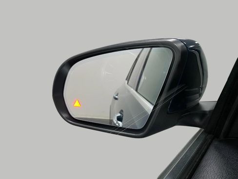 Certified 2023 Mercedes-Benz GLB 250 4MATIC image 20