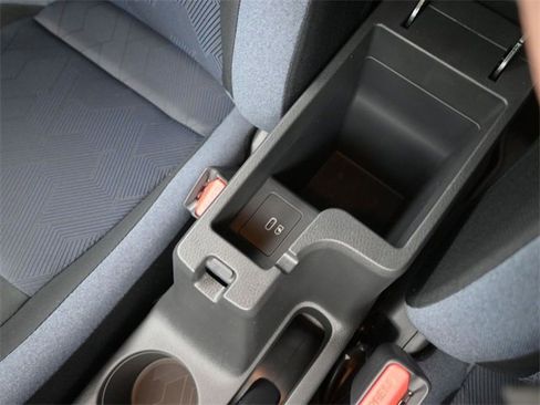 New 2025 Nissan Versa SV w/ Trunk Package image 31