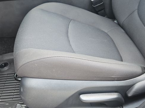 Used 2023 Toyota RAV4 LE FWD image 23