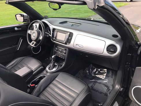 Used 2014 Volkswagen Beetle TDI FWD image 44