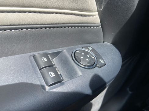 Used 2025 Ford Mustang GT Premium RWD image 23