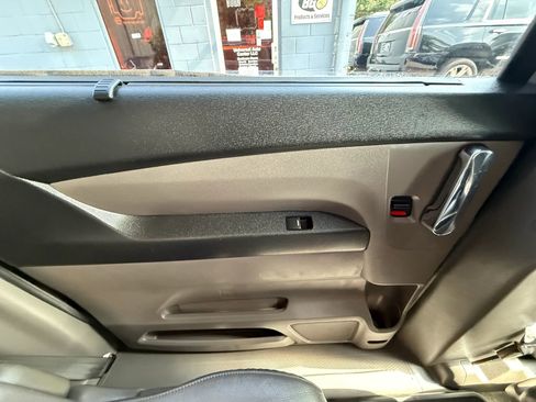 Used 2014 Honda Odyssey Touring image 25