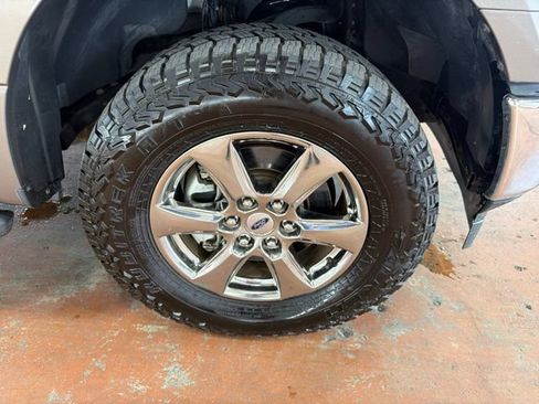 Used 2020 Ford F150 XLT w/ Equipment Group 302A Luxury AWD/4WD image 10