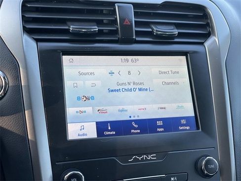 Certified 2020 Ford Fusion SE image 11