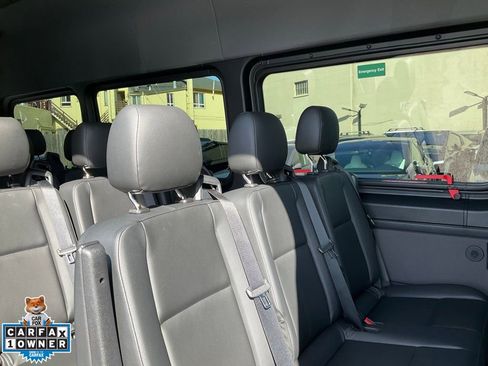Used 2024 Mercedes-Benz Sprinter 2500 image 32