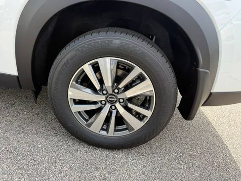 New 2026 Nissan Pathfinder SL AWD/4WD image 12