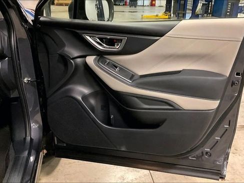 Used 2023 Subaru Forester Limited image 24