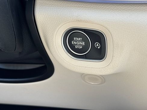 New 2026 Mercedes-Benz GLS 450 4MATIC image 29