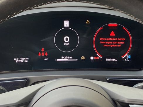 Used 2024 Porsche Cayenne image 24