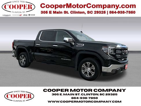 Used 2025 GMC Sierra 1500 SLT image 1