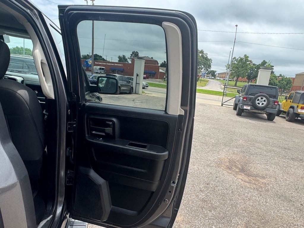 Used 2019 RAM 1500 Tradesman w/ Chrome Plus Package RWD image 21