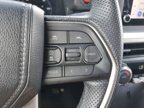 Used 2024 Toyota Tacoma TRD Off-Road image 23