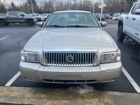 Used 2007 Mercury Grand Marquis LS image 2