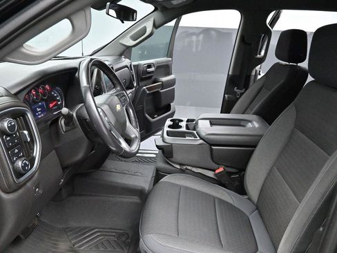 Used 2022 Chevrolet Silverado 1500 LT AWD/4WD image 12