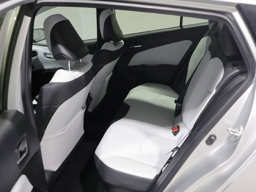 Used 2021 Toyota Prius Limited FWD image 22