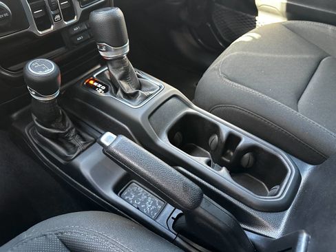 Used 2021 Jeep Wrangler Unlimited Sport image 42