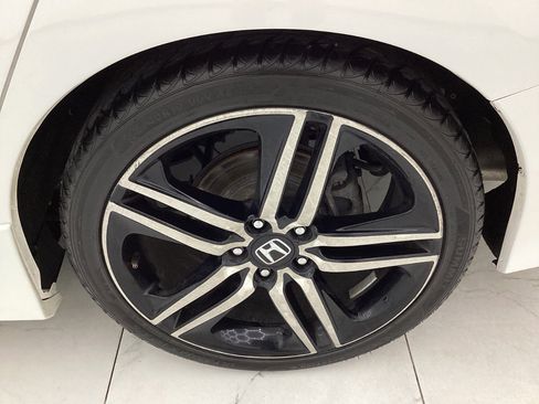 Used 2016 Honda Accord Touring image 49
