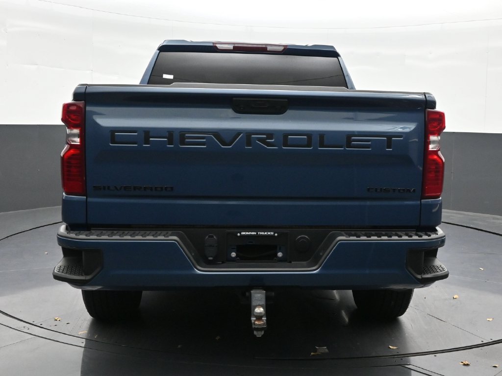 Used 2024 Chevrolet Silverado 1500 Custom w/ LPO, Dark Essentials Package RWD image 4