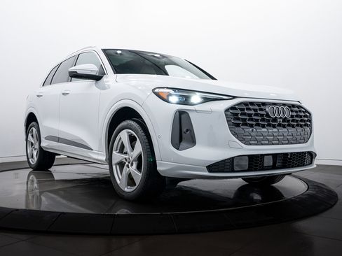 New 2025 Audi Q5 Premium Plus image 1