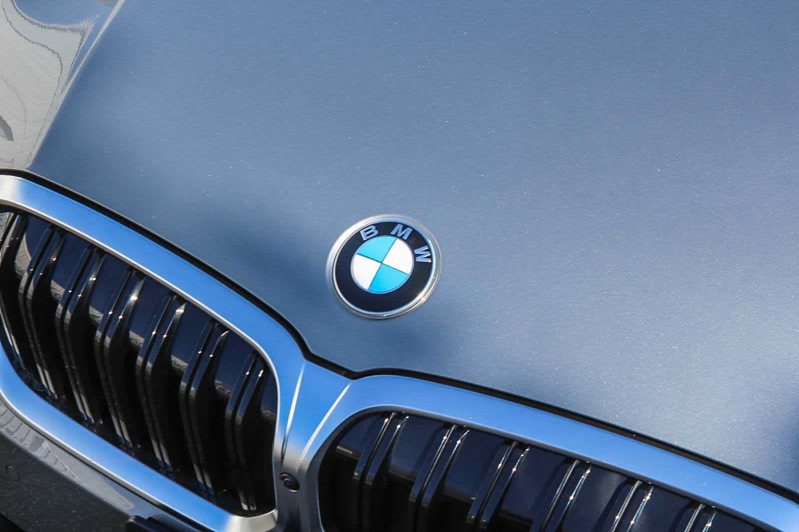 Used 2026 BMW 330i Sedan w/ Convenience Package RWD image 21