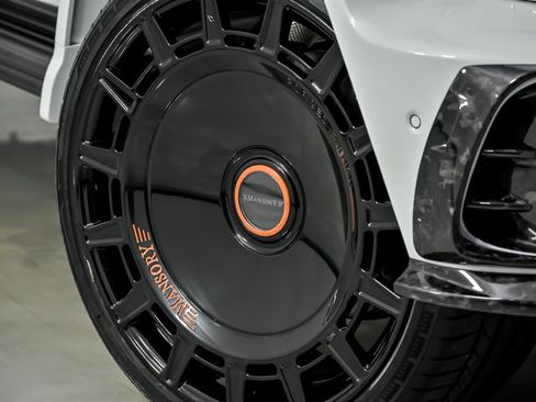 Used 2025 Mercedes-Benz G 63 AMG 4MATIC image 4