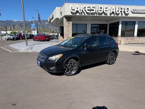 Used 2015 Subaru Crosstrek 2.0i Premium w/ Moonroof Package AWD/4WD image 3