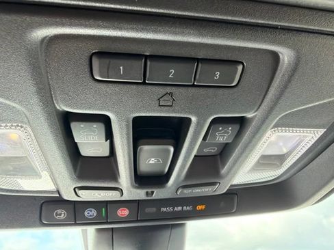Used 2021 GMC Sierra 1500 AT4 w/ AT4 Preferred Package AWD/4WD image 19