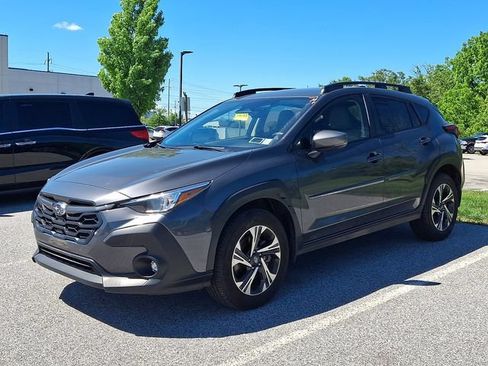 Used 2024 Subaru Crosstrek 2.0i Premium AWD/4WD image 3