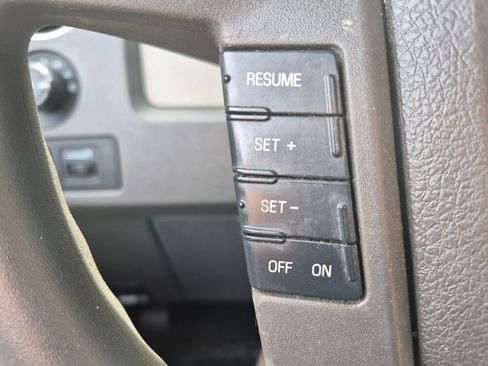 Used 2010 Ford F150 XLT image 15