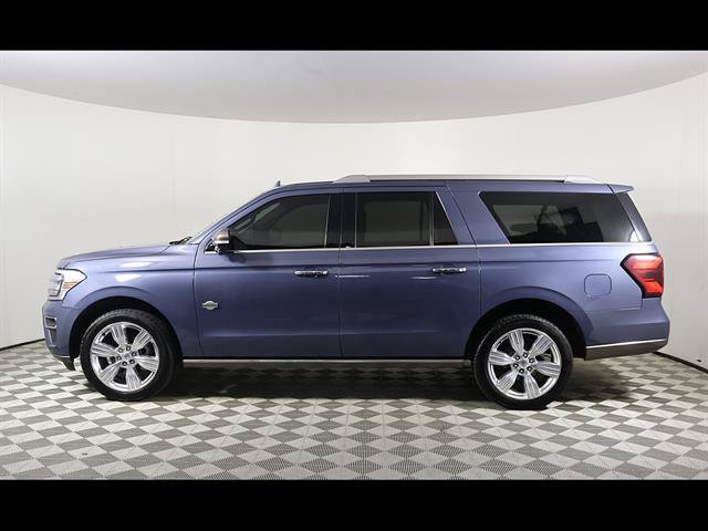 Used 2023 Ford Expedition Max King Ranch RWD image 2