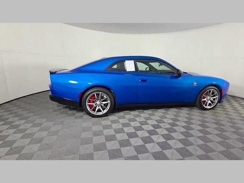 Used 2025 Dodge Charger Daytona Scat Pack w/ Track Pack AWD/4WD image 39