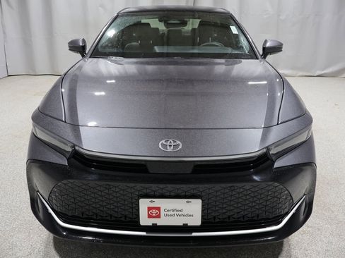 Certified 2023 Toyota Crown AWD/4WD image 7