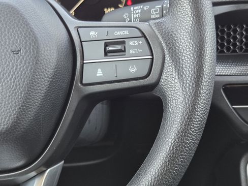 Used 2025 Honda CR-V LX image 25