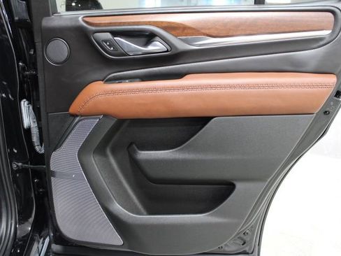 Used 2023 GMC Yukon Denali Ultimate image 28