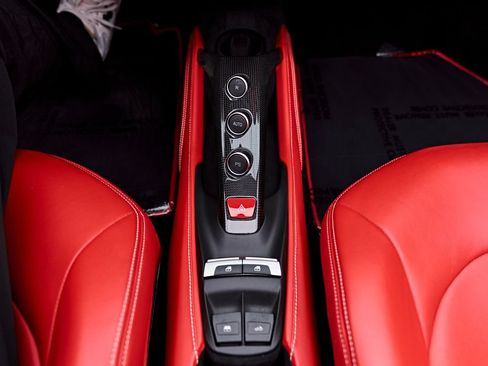 Used 2018 Ferrari 488 Spider RWD image 76