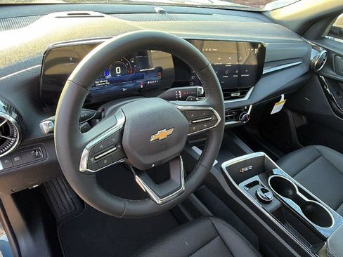 New 2026 Chevrolet Equinox LT FWD image 17